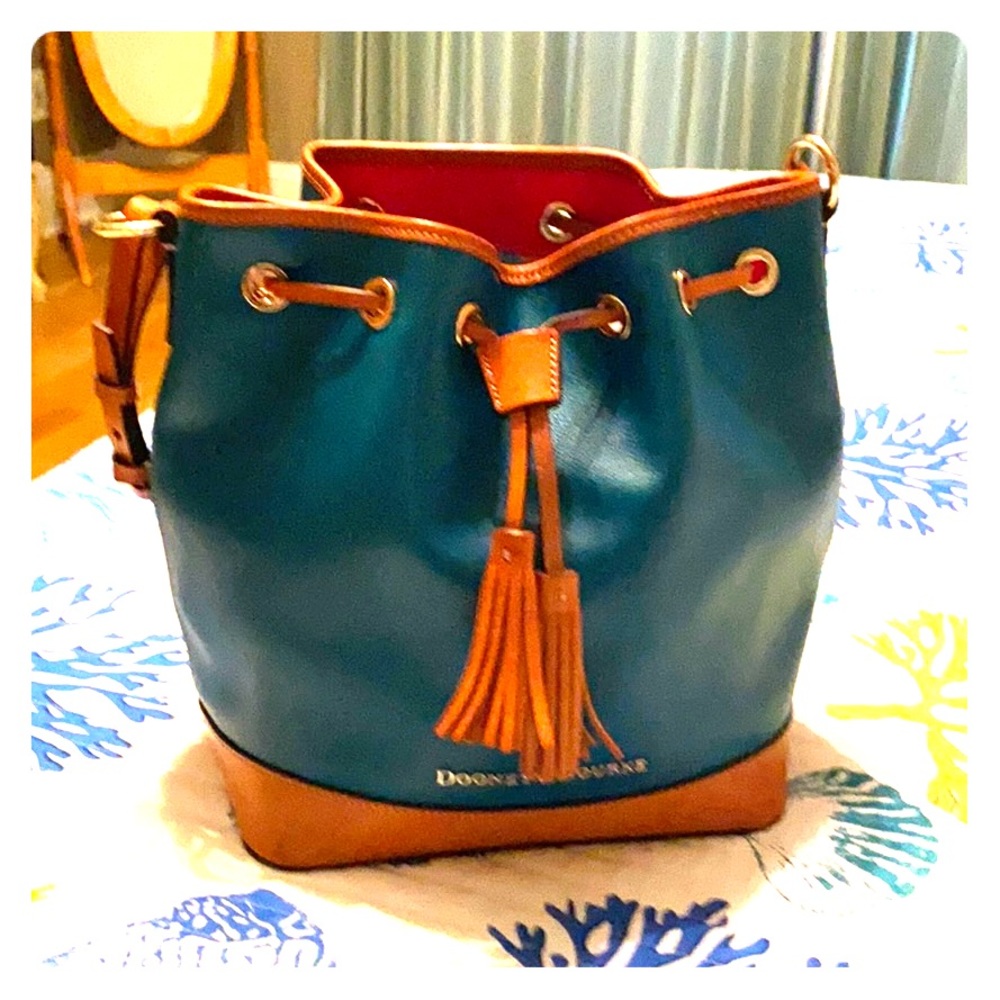 Bag leather toggle style bucket bag by DB